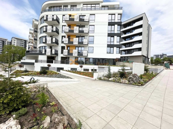 Двустаен апартамент в Варна, Възраждане 1 - 67 кв.м за 1911 €/кв.м - Снимка #1