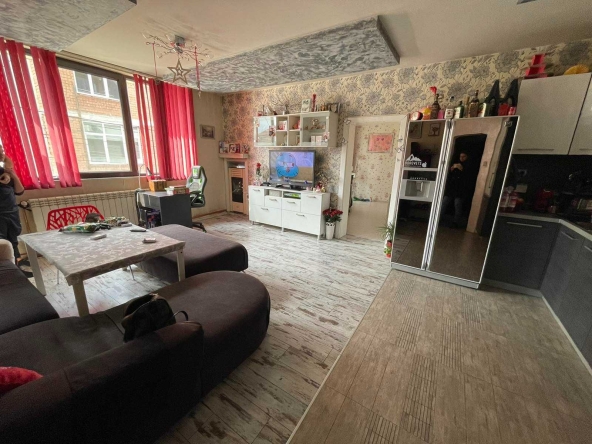 Тристаен апартамент в София, Горубляне - 130 кв.м за 2731 €/кв.м - Снимка #1