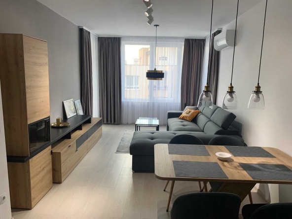 Дава се под наем Двустаен апартамент в София, Малинова долина - 60 кв.м за 561 € - Снимка #1