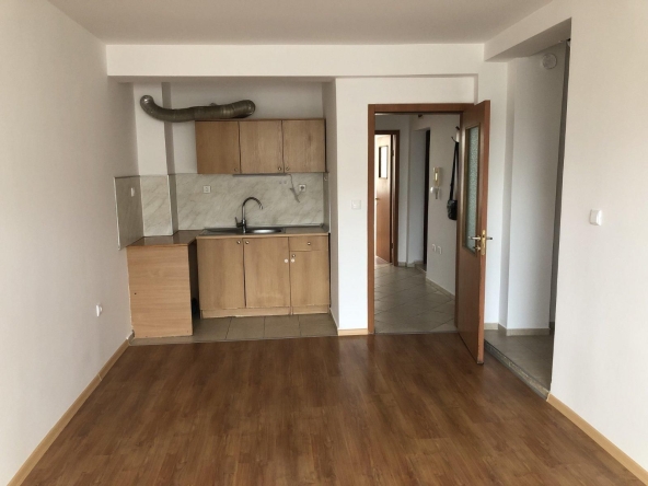 Дава се под наем Двустаен апартамент в Варна, Лятно кино Тракия - 55 кв.м за 375 € - Снимка #1