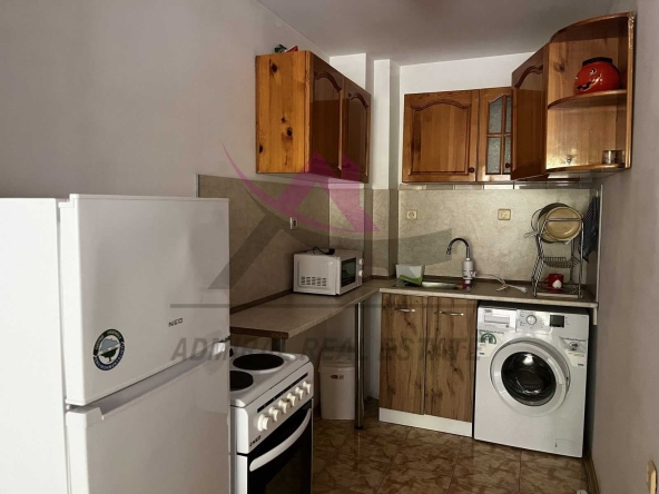 Дава се под наем Тристаен апартамент в Варна, Окръжна болница - 70 кв.м за 375 € - Снимка #1