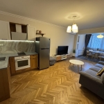 Дава се под наем Тристаен апартамент в Пловдив, Каменица 1 - 80 кв.м за 600 € - Снимка #1