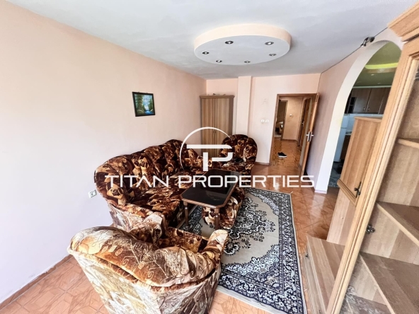 Дава се под наем Двустаен апартамент в Бургас, Възраждане - 60 кв.м за 357 € - Снимка #1