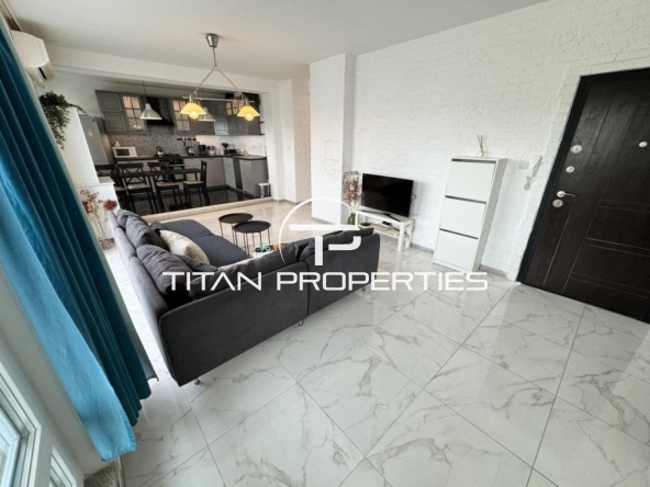 Тристаен апартамент в Бургас, Център - 150 кв.м за 2800 €/кв.м - Снимка #1