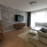 Дава се под наем Тристаен апартамент в Пловдив, Кючук Париж - 120 кв.м за 612 € - Снимка #1