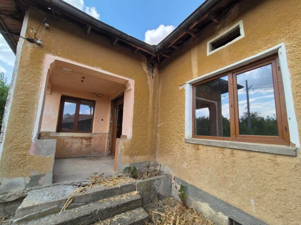 Къща в с. Бреница, Област Плевен - 100 кв.м за 123 €/кв.м - Снимка #1