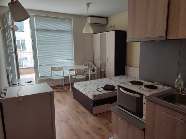 Дава се под наем Едностаен апартамент в София, Студентски град - 32 кв.м за 408 € - Снимка #1