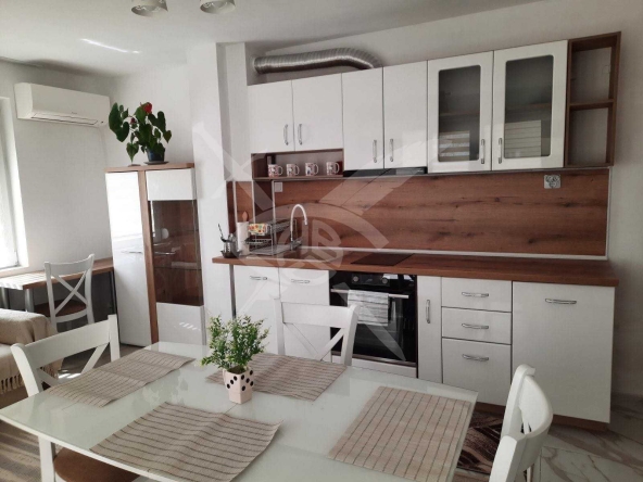 Дава се под наем Двустаен апартамент в Варна, Владислав Варненчик - 60 кв.м за 400 € - Снимка #1