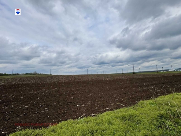 Парцел в Русе, Промишлена зона - Изток - 73553 кв.м за 16 €/кв.м - Снимка #1