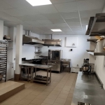 Дава се под наем Промишлена сграда в Асеновград - 50 кв.м за 255 € - Снимка #1