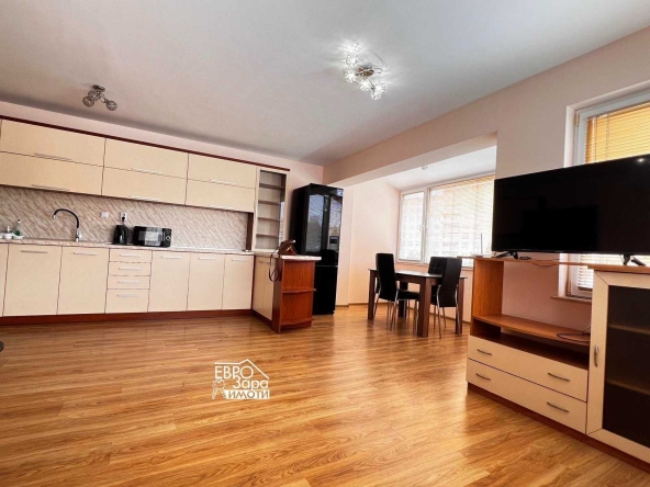 Дава се под наем Тристаен апартамент в Стара Загора, ОРБ - 100 кв.м за 510 € - Снимка #1