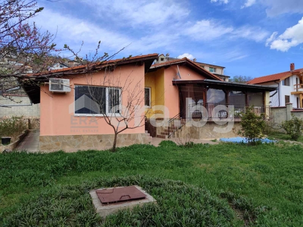 Къща в к.к. Албена - 105 кв.м за 1181 €/кв.м - Снимка #1