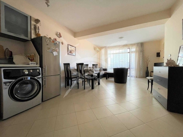 Тристаен апартамент в к.к. Слънчев бряг - 105 кв.м за 1048 €/кв.м - Снимка #1