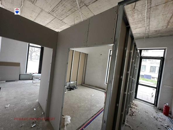 Офис в Русе, Широк център - 75 кв.м за 1200 €/кв.м - Снимка #1