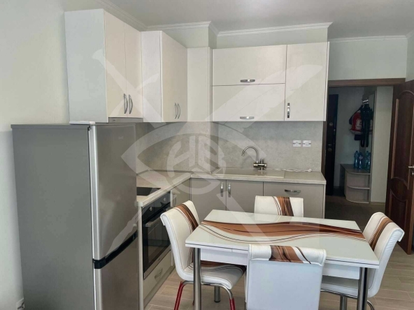 Дава се под наем Тристаен апартамент в Варна, Колхозен пазар - 70 кв.м за 500 € - Снимка #1