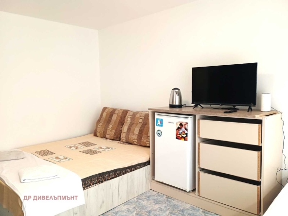 Дава се под наем Едностаен апартамент в Несебър - 35 кв.м за 305.49 € - Снимка #1