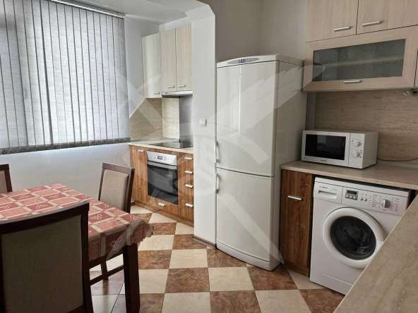 Дава се под наем Двустаен апартамент в Аксаково - 60 кв.м за 300 € - Снимка #1