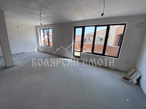 Двустаен апартамент в Велико Търново, Бузлуджа - 104 кв.м за 1155 €/кв.м - Снимка #1