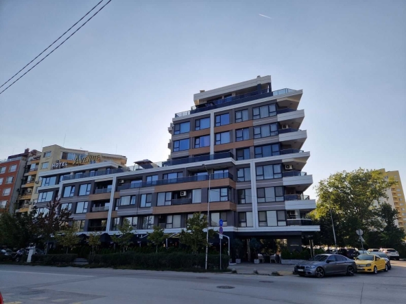 Дава се под наем Двустаен апартамент в София, Студентски град - 60 кв.м за 598 € - Снимка #1