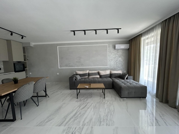 Дава се под наем Двустаен апартамент в Пловдив, Христо Смирненски - 73 кв.м за 750 € - Снимка #1