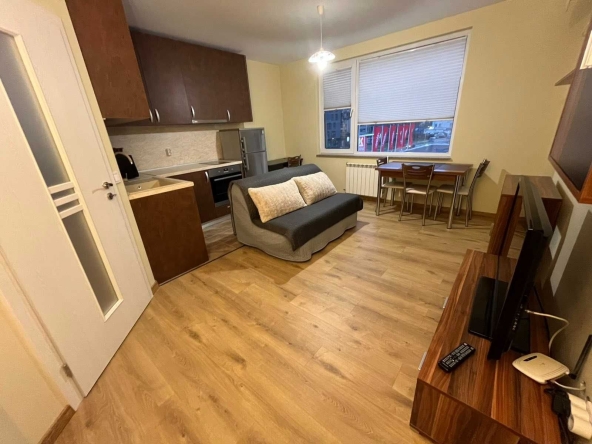 Дава се под наем Тристаен апартамент в София, Младост 2 - 70 кв.м за 765 € - Снимка #1