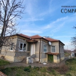 Къща в с. Смолница, Област Добрич - 90 кв.м за 708 €/кв.м - Снимка #1