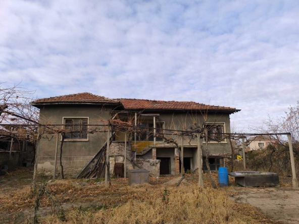 Къща в Пловдив, Централна гара - 152 кв.м за 395 €/кв.м - Снимка #1