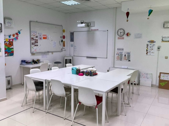 Дава се под наем Офис в София, Младост 3 - 60 кв.м за 51 € - Снимка #1