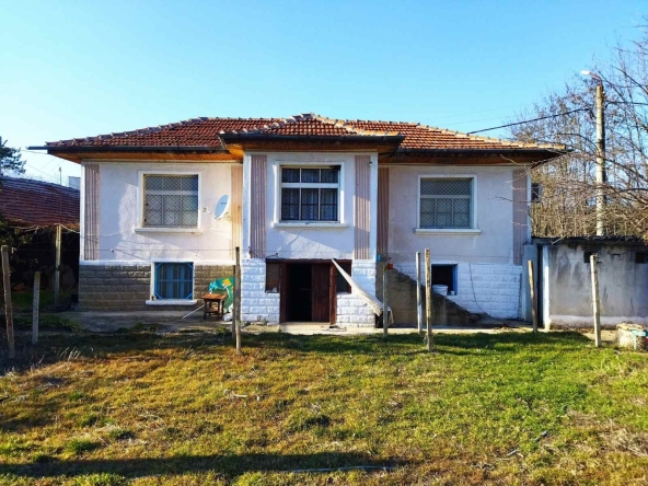 Къща в Пловдив, Изгрев - 50 кв.м за 867 €/кв.м - Снимка #1