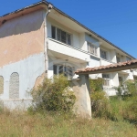 Хотел в с. Левски, Област Пазарджик - 1000 кв.м за 75 €/кв.м - Снимка #1