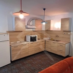 Дава се под наем Тристаен апартамент в Варна, Червен площад - 90 кв.м за 400 € - Снимка #1