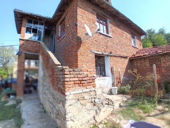 Къща в Бургас, Център - 140 кв.м за 165 €/кв.м - Снимка #1