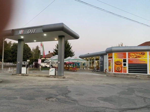 Магазин в Казанлък - 950 кв.м за 220 €/кв.м - Снимка #1