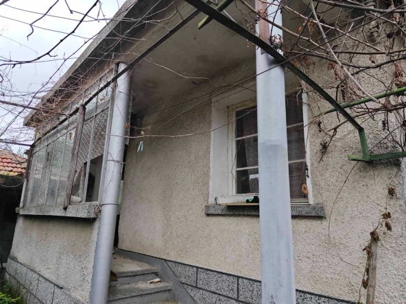 Къща в Калофер - 100 кв.м за 332 €/кв.м - Снимка #1