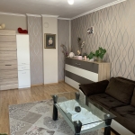 Дава се под наем Двустаен апартамент в Търговище, Запад 1 - 56 кв.м за 255 € - Снимка #1