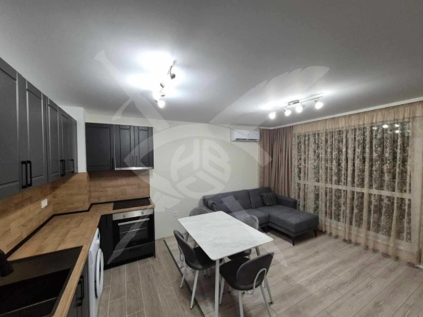 Дава се под наем Двустаен апартамент в Варна, Възраждане 3 - 80 кв.м за 475 € - Снимка #1