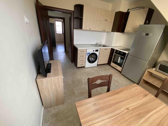 Дава се под наем Двустаен апартамент в Варна, Погреби - 58 кв.м за 375 € - Снимка #1