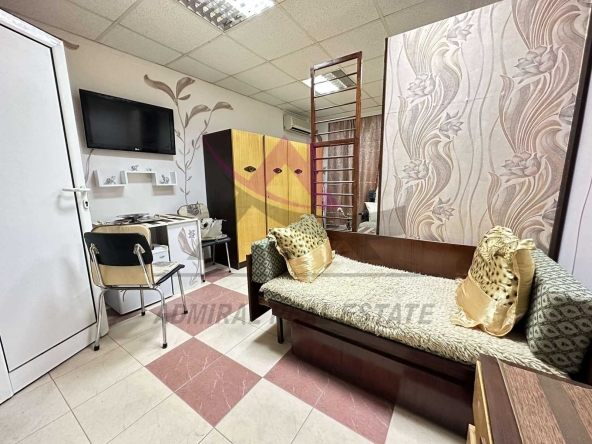 Дава се под наем Едностаен апартамент в Варна, ЖП Гара - 30 кв.м за 200 € - Снимка #1