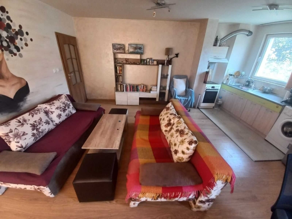 Дава се под наем Двустаен апартамент в Пловдив, Център - 78 кв.м за 400 € - Снимка #1