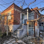 Къща в с. Вратица, Област Бургас - 250 кв.м за 100 €/кв.м - Снимка #1