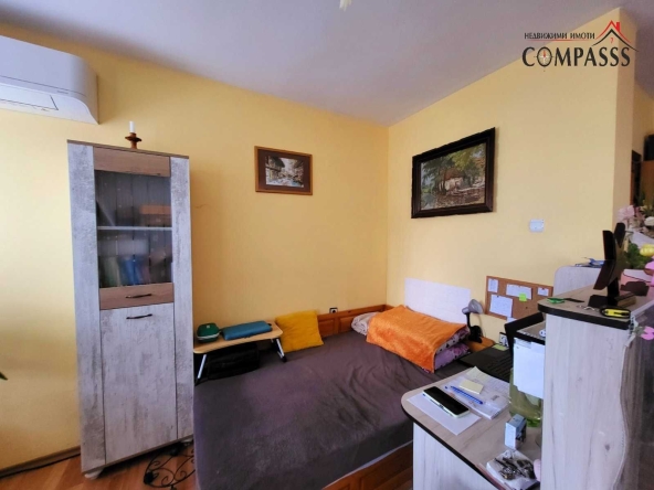 Къща в Добрич, Рилци - 323 кв.м за 648 €/кв.м - Снимка #1