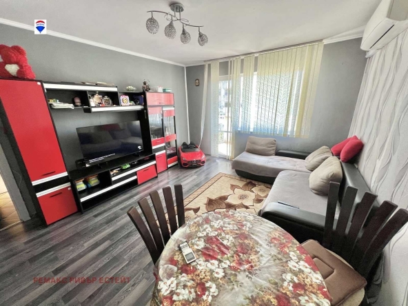 Четиристаен апартамент в Русе, Дружба 3 - 98 кв.м за 1173 €/кв.м - Снимка #1