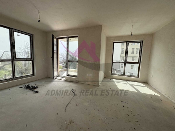 Двустаен апартамент в Варна, Бриз - 66 кв.м за 2500 €/кв.м - Снимка #1