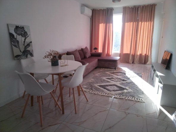 Дава се под наем Двустаен апартамент в Бургас, Сарафово - 60 кв.м за 408 € - Снимка #1