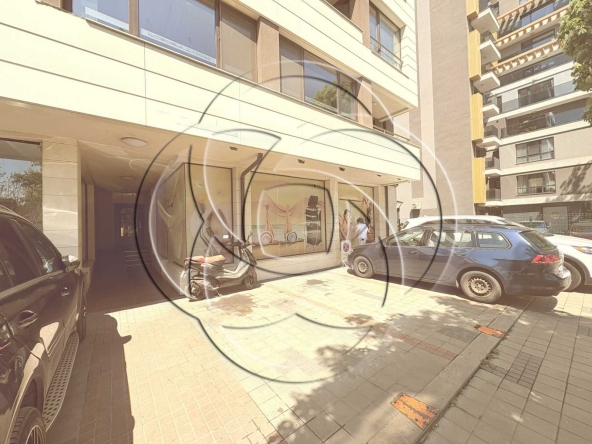 Дава се под наем Магазин в София, Зона Б-18 - 110 кв.м за 1000 € - Снимка #1