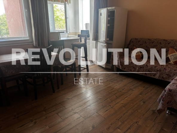 Дава се под наем Едностаен апартамент в Пловдив, Кючук Париж - 37 кв.м за 250 € - Снимка #1