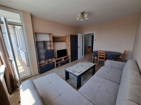 Дава се под наем Двустаен апартамент в Бургас, Славейков - 54 кв.м за 433.5 € - Снимка #1