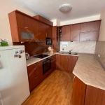 Дава се под наем Двустаен апартамент в к.к. Св.Св. Константин и Елена - 60 кв.м за 550 € - Снимка #1