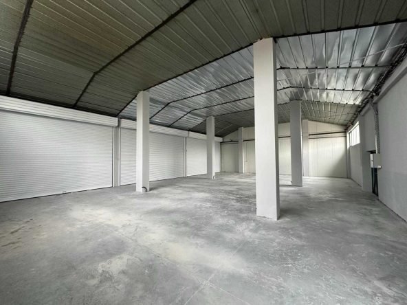 Дава се под наем Склад в с. Войводиново, Област Пловдив - 300 кв.м за 1530 € - Снимка #1