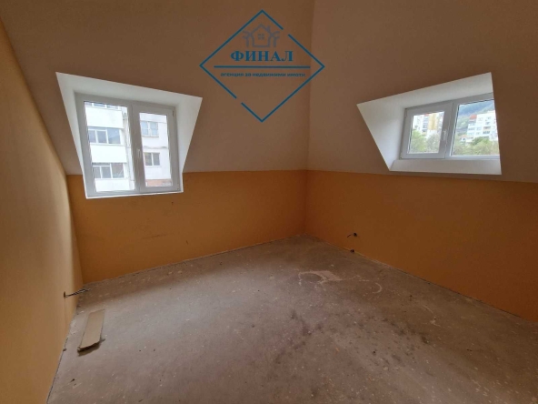 Тристаен апартамент в Шумен, Боян Българанов 1 - 85 кв.м за 990 €/кв.м - Снимка #1